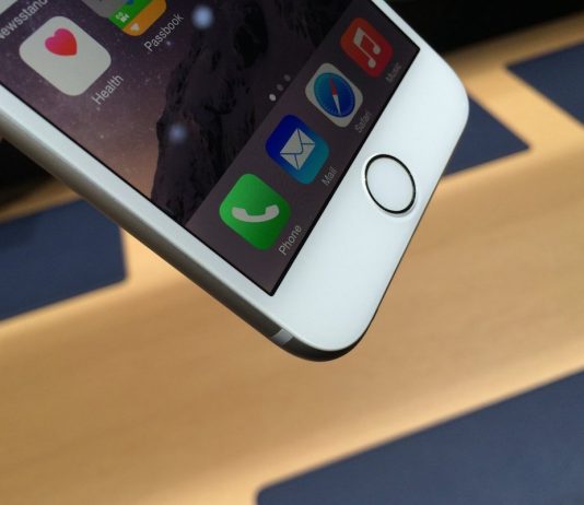 Умное стекло для iPhone решит проблему больших экранов