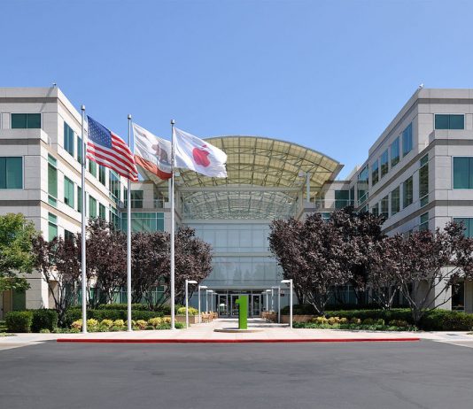 В США начали расследование в отношении Apple после скандала с аккумуляторами