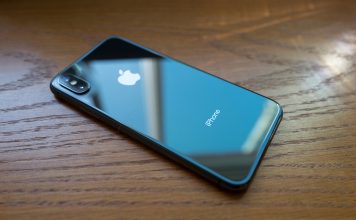 Стало известно, почему рухнул спрос на iPhone X